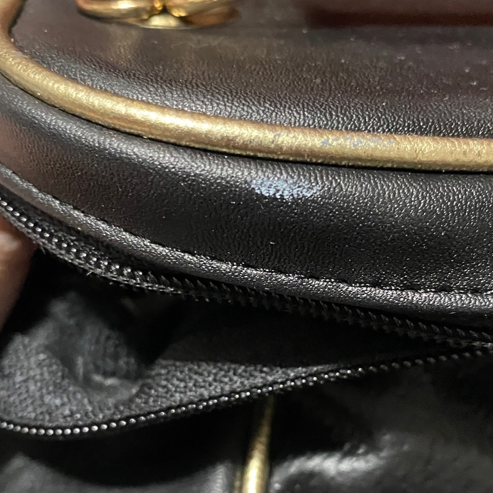 Elegant vintage Black gold trim Leather bucket Bag - Picture 10 of 16